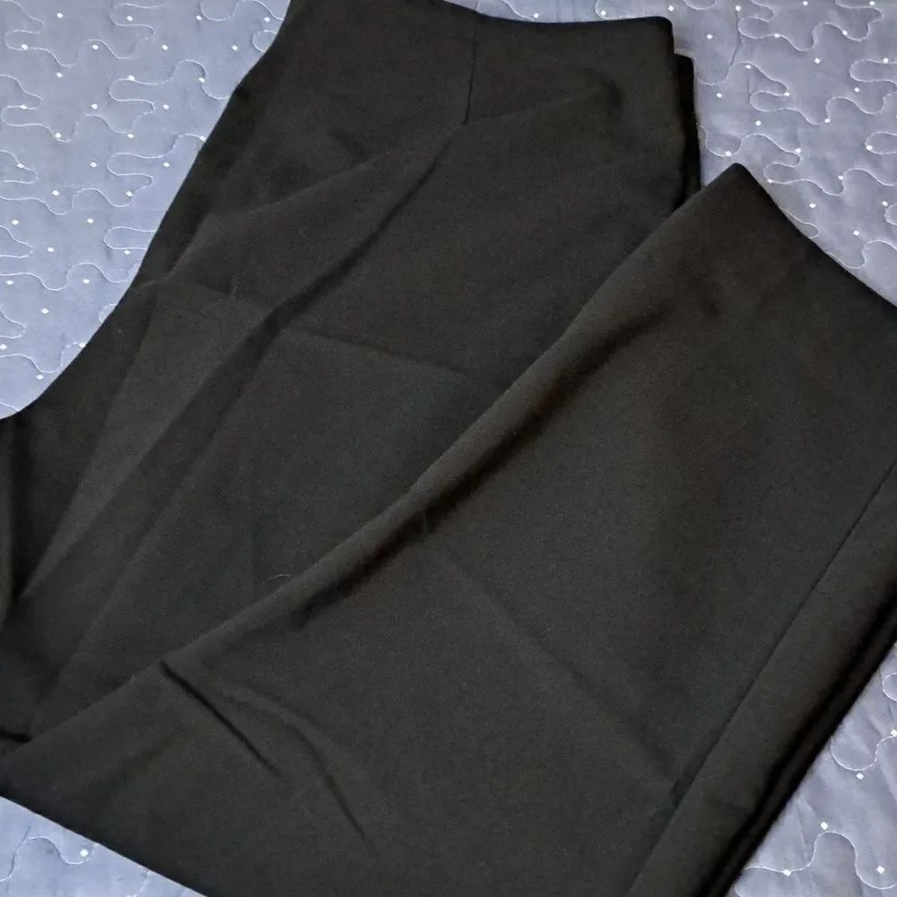Peace of Cloth black cropped pants size 14